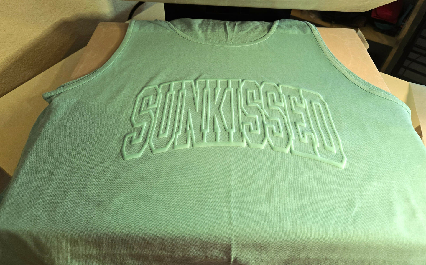 Sunkissed puff mint